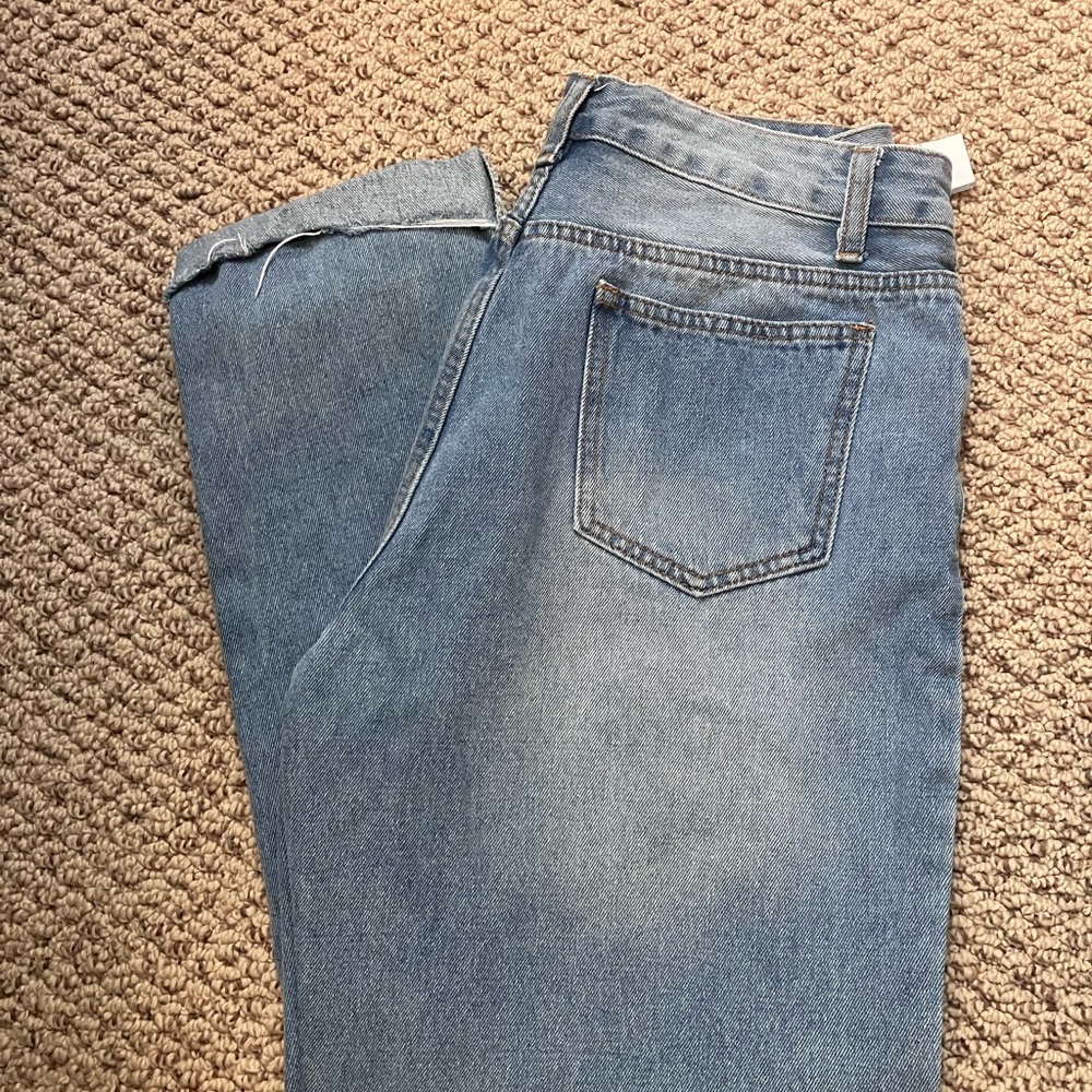 SHEIN Blue Straight Leg Jeans with Natural Fade